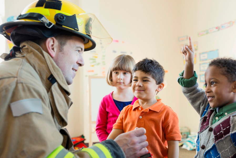 Brigada de incêndio em escolas e hospitais