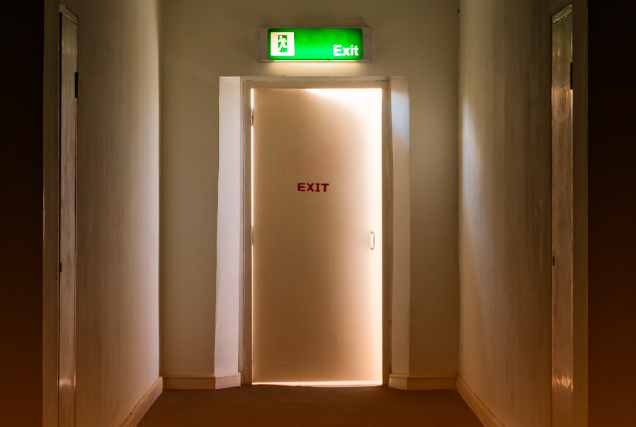 BLOG 20 ESCADA LUZ EMERGENCIA
