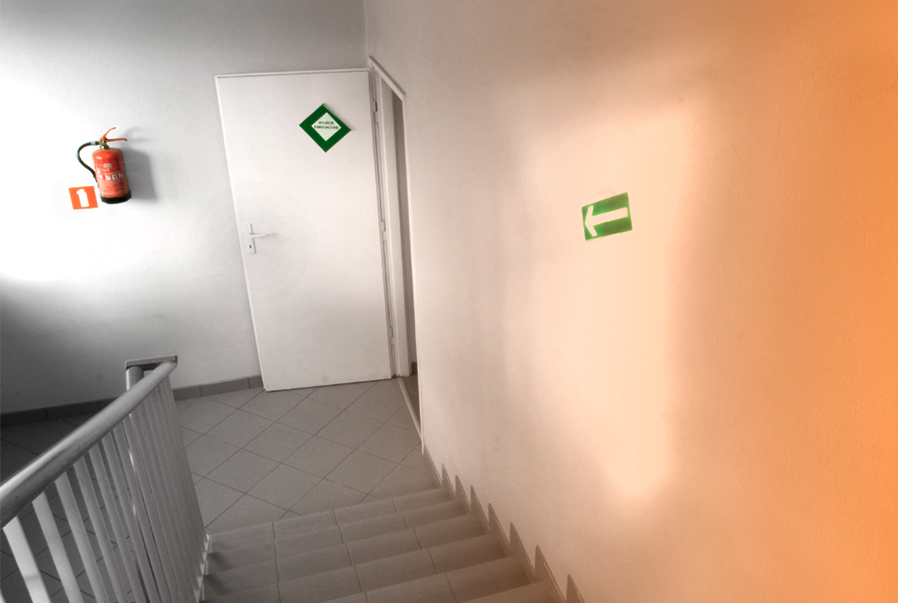 BLOG 20 LUZ EMERGENCIA ESCADARIA