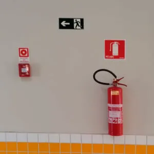 instalacao-de-extintores-de-incendio-em-escola