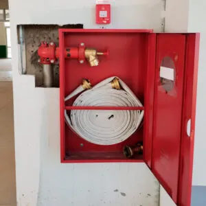 instalacao-de-hidrantes-sistema-mangueira-contra-incendio-em-escola-alternativa