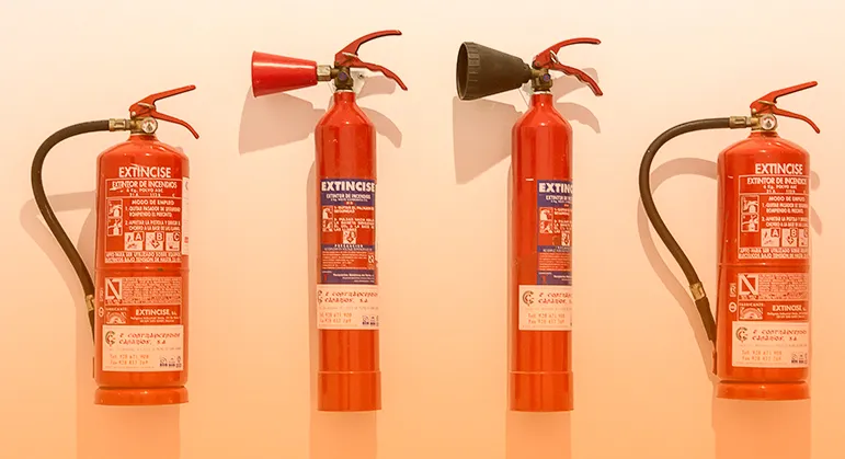 Como Escolher o Extintor Certo para o Seu Negócio 6 PHOTOBLOG tipos de